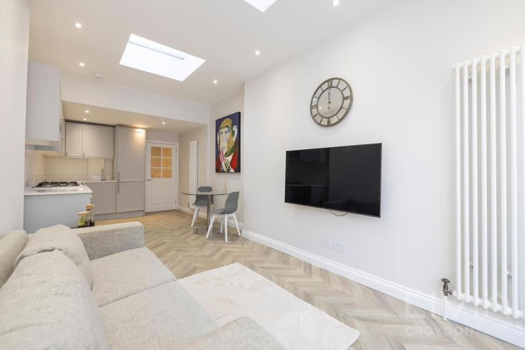 2 Bed Flat -Zone 1-4 London Lägenhet Thornton Heath Exteriör bild