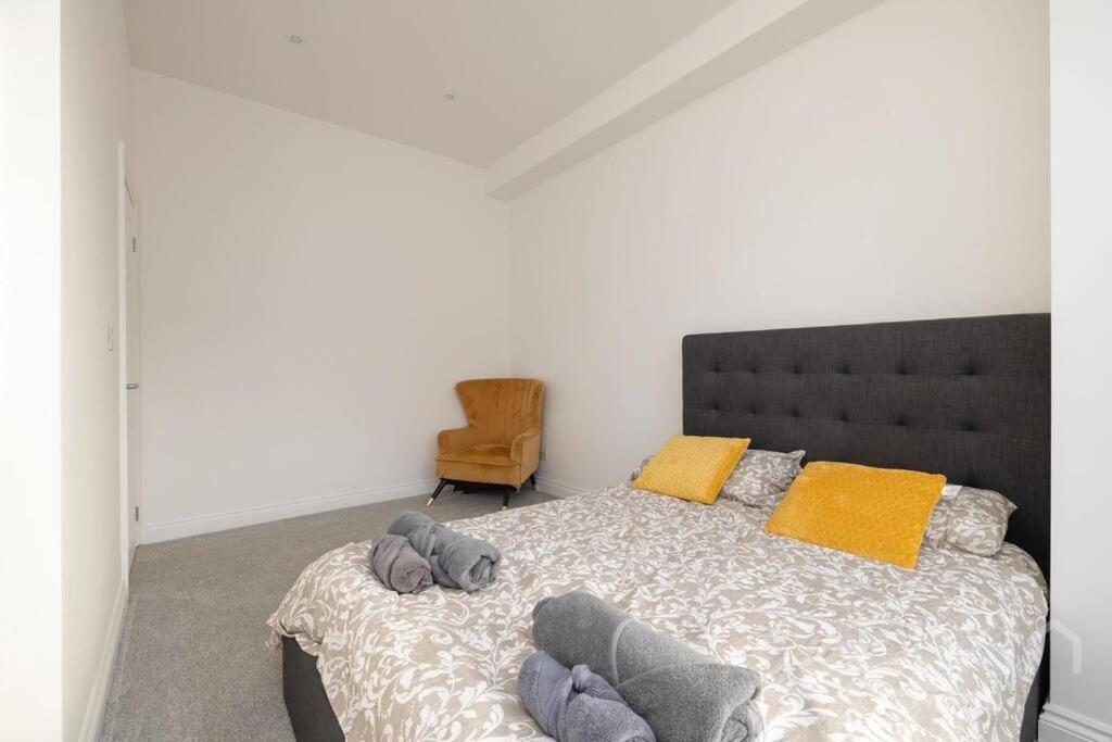 2 Bed Flat -Zone 1-4 London Lägenhet Thornton Heath Exteriör bild
