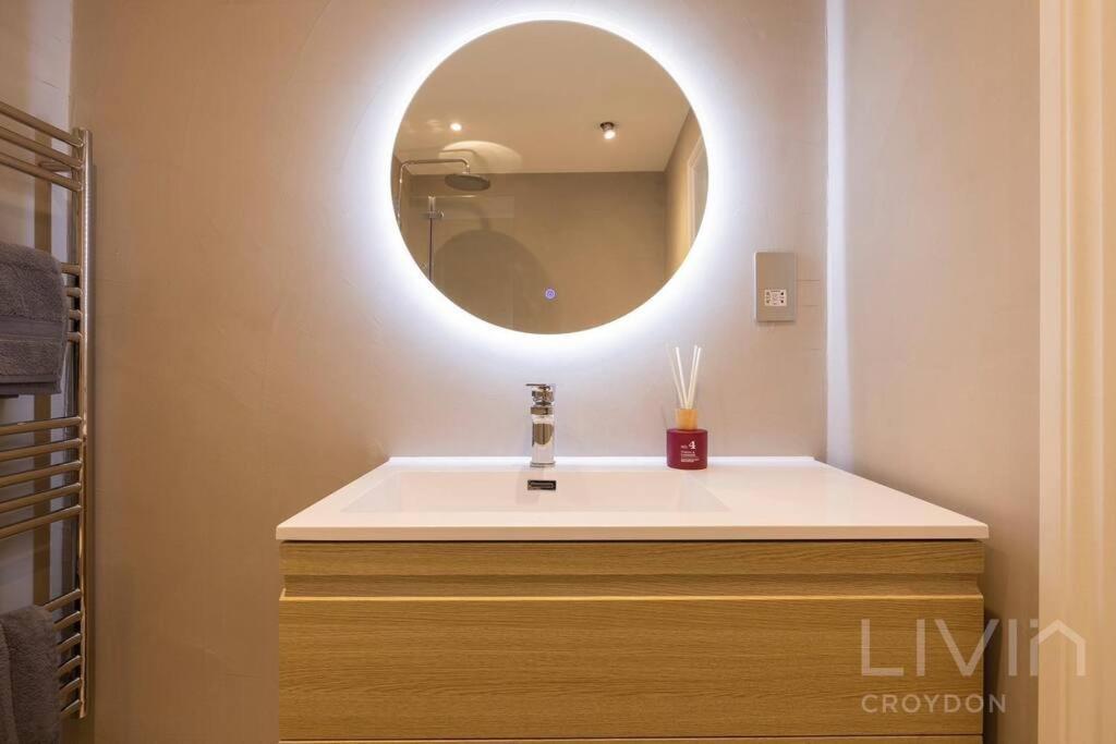 2 Bed Flat -Zone 1-4 London Lägenhet Thornton Heath Exteriör bild